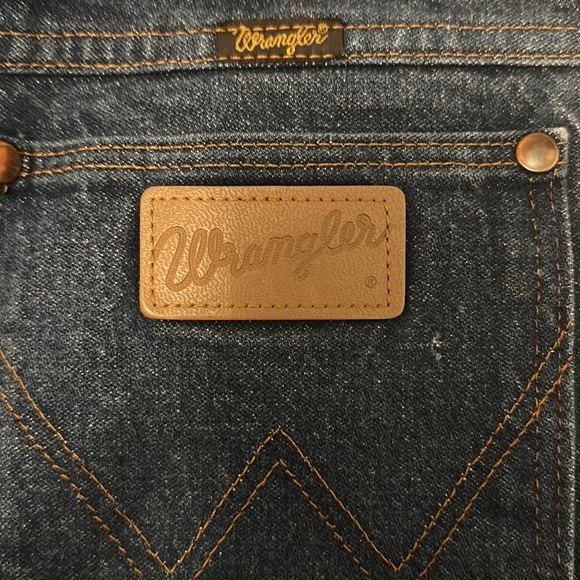 Wranglers Cutoff Shorts - Picture 3 of 4